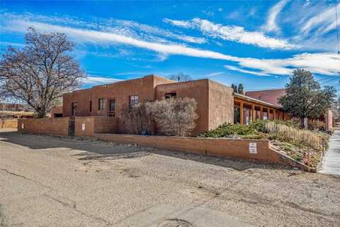 641 Webber Street, Santa Fe, NM 87505