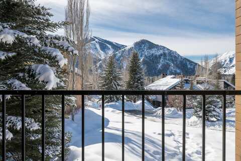 127 SADDLE Rd, Ketchum, ID 83340