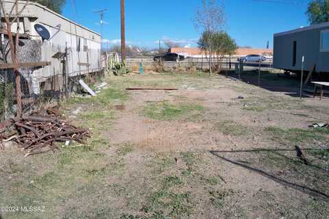 6832 S Nogales Highway, Tucson, AZ 85756