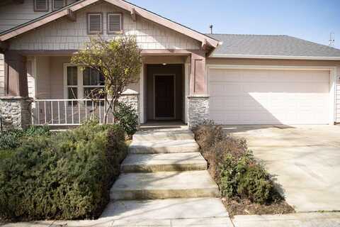 737 S Almond Avenue, Reedley, CA 93654