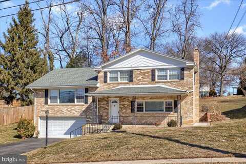 2810 EASTWOOD DRIVE, YORK, PA 17402