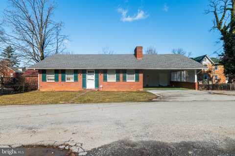 102 E AVIS STREET, CHARLES TOWN, WV 25414