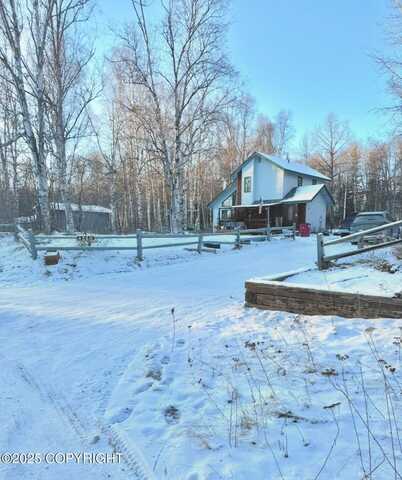 4360 N Cedarwood Drive, Wasilla, AK 99654