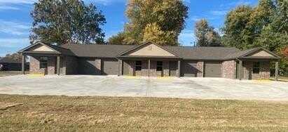 104 S Rust AVE, Gentry, AR 72734