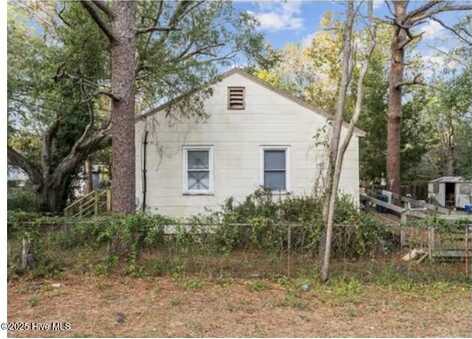 219 Calhoun Drive, Wilmington, NC 28412