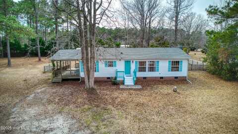 502 White Oak Drive, Hampstead, NC 28443