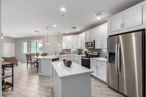 2511 W QUEEN CREEK Road, Chandler, AZ 85248