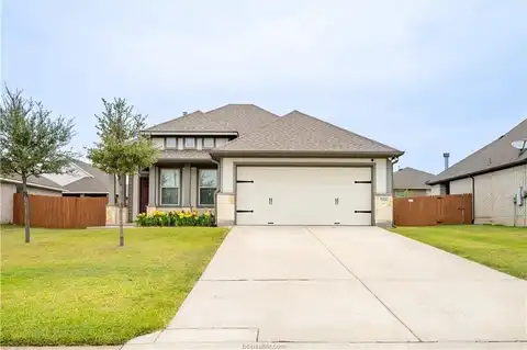 7406 Masters Drive, Navasota, TX 77868