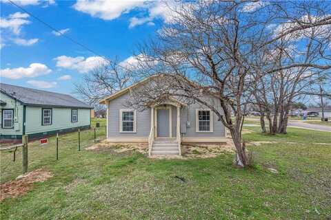 218 North Commerce Street, Bremond, TX 76629