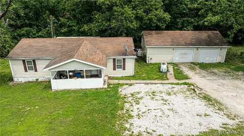 23417 Hwy TT, Versailles, MO 65084