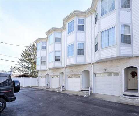 30 Conference Court, Staten Island, NY 10307