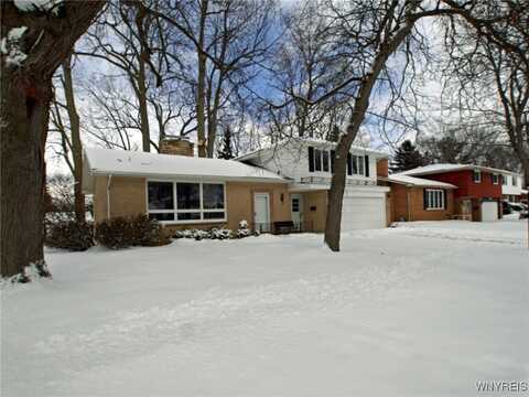 136 Rosewood Drive, West Seneca, NY 14224