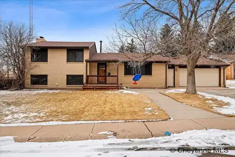 715 VISTA LN, Cheyenne, WY 82009