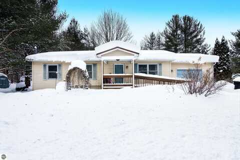 5639 MOORE ROAD, WILLIAMSBURG, MI 49690