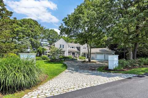 77 The Heights, Mashpee, MA 02649