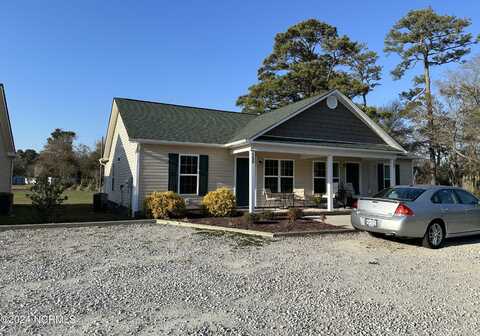 125 Oyster Lane, Hubert, NC 28539