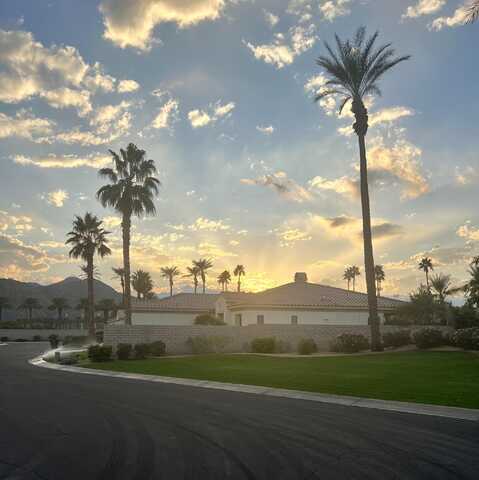 44520 Via Terra Nova, La Quinta, CA 92253