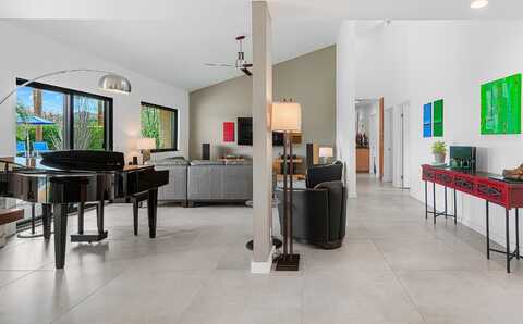1566 S Farrell Drive, Palm Springs, CA 92264