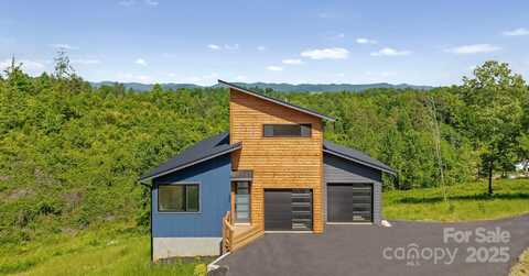 20 Giovannas Way, Leicester, NC 28748