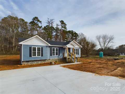 64 N Highland Avenue, Granite Falls, NC 28630