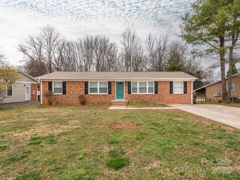 608 E Matthews Street, Matthews, NC 28105