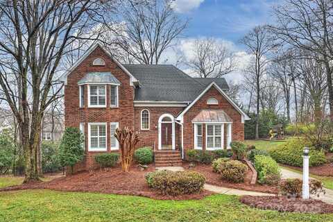 8000 Greencastle Drive, Charlotte, NC 28210