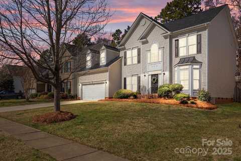 910 Elrond Drive NW, Charlotte, NC 28269