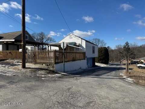 726 S BAY Street, Coal Township, PA 17866