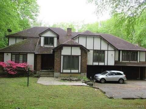 11 Michael Circle, Oxford, CT 06478