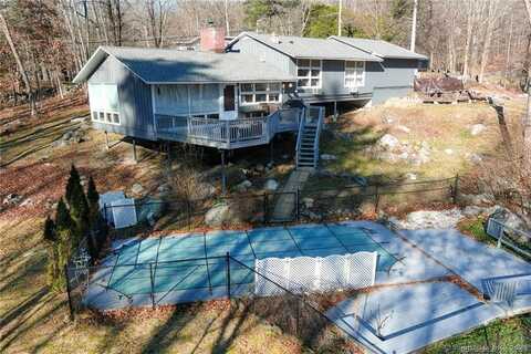 8 Zinn Road, Danbury, CT 06811