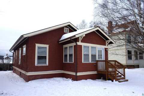 228 3rd Ave, Two Harbors, MN 55616