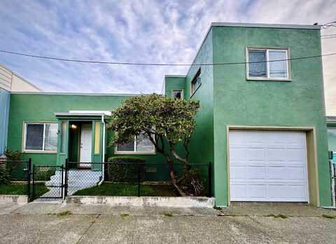 855 G, Crescent City, CA 95531