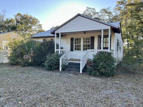 318 S 2nd Street, DeFuniak Springs, FL 32435