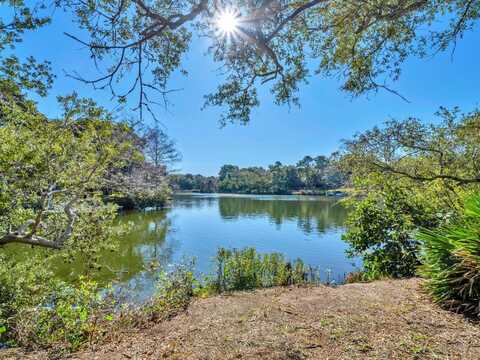 808 Dawn Lane, Destin, FL 32541