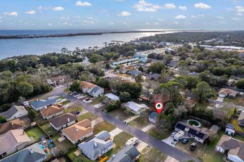 30 Cascabellas Street, Mary Esther, FL 32569