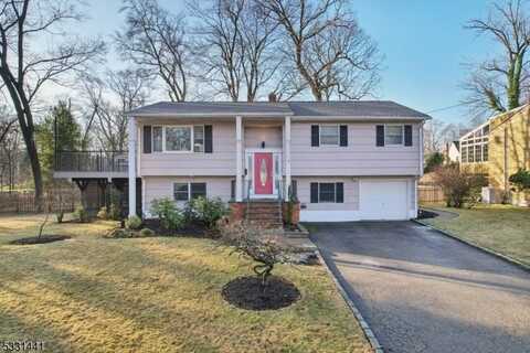 23 Personette Ave, Verona, NJ 07044