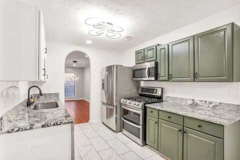 6323 Wedgeview Drive, Tucker, GA 30084