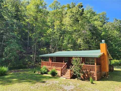 519 Barnes Drive, Ellijay, GA 30540