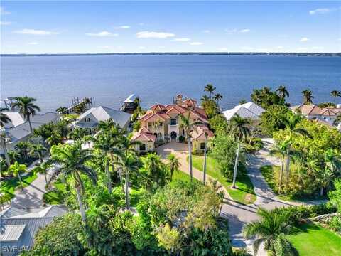 2704 Shriver Drive, Fort Myers, FL 33901