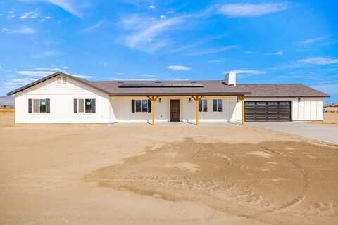 7045 W A8 Avenue, Lancaster, CA 93536