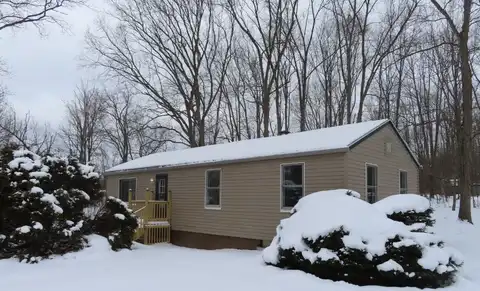 12322 N WATSON RUN Road, Conneaut Lake, PA 16316