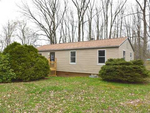 12322 N WATSON RUN Road, Conneaut Lake, PA 16316