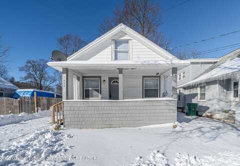 1435 Roosevelt Avenue, Lansing, MI 48915