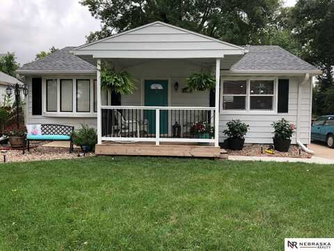 6245 Baldwin Avenue, Lincoln, NE 68507