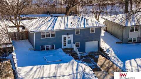 8209 Walnut Lane, Ralston, NE 68127