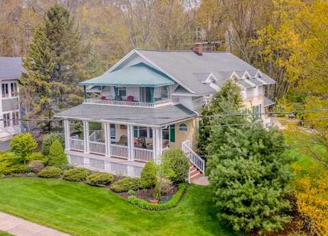790 Lake Street, Saugatuck, MI 49453