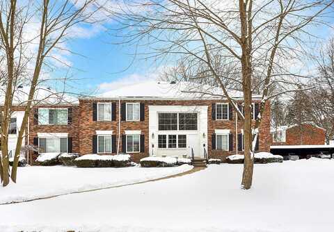 544 E Fox Hills Drive, Bloomfield Hills, MI 48304