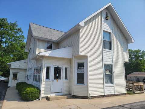 238 W Parkdale Avenue, Manistee, MI 49660