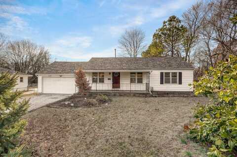 2119 S Missouri Avenue, Springfield, MO 65807