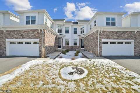 29 Stone Ct, Morris, NJ 07960